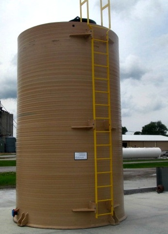 7,000 GAL PE Sodium Hypochlorite Tank with Ladder