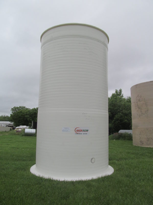 8,500 GAL PE Tank